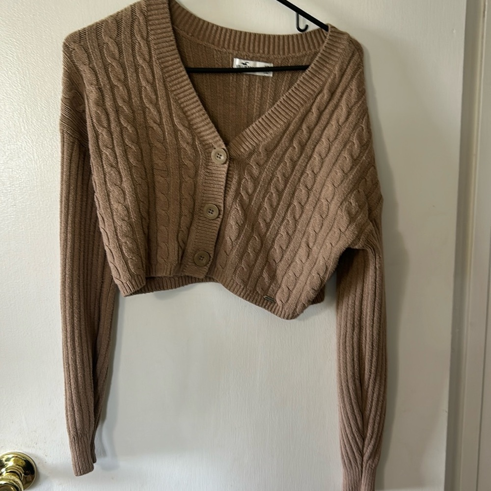 Hollister size extra small cropped button up brown sweater.
